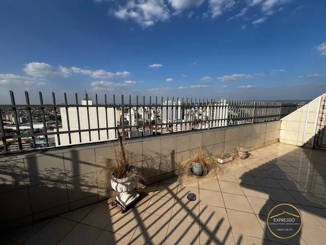 Imagem: O apartamento possui 3 Dormitórios, 3 Suítes, 3 Vagas na