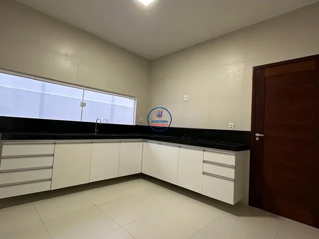 Imagem: Casa em condomínio fechado no Parque das