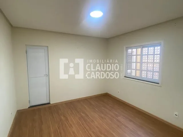 Imagem: Vendo uma linda casa triplex localizada