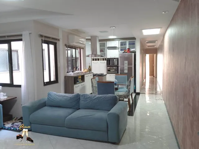 Imagem: A casa possui 3 Dormitórios, 1 Suíte, 2 Banheiros, 2 Vagas