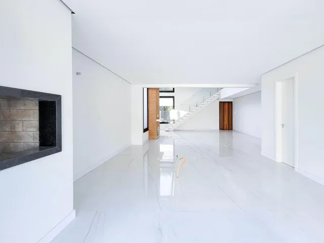 Imagem 15: Casa com 03 Dormitórios no Bairro Hamburgo Velho