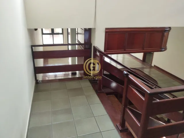 Imagem 6: Casa à venda no Centro de Jacareí-SP: 5 quartos, 3 suítes, 300m². Conforto
