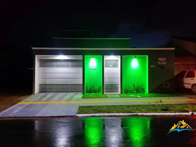 Imagem: A casa possui 3 Dormitórios, 1 Suíte, 2 Banheiros, 2