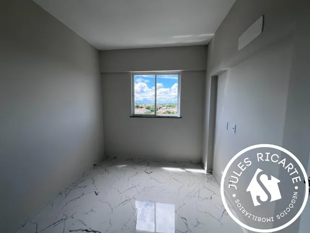 Imagem 13: Apartamento À Venda no Ed. Cetro Home - Av. Ernestino Borges