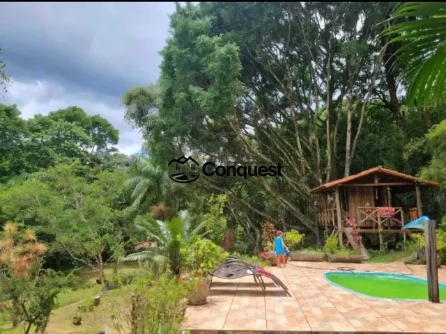 Imagem 5: Linda e Charmosa Chácara localizada na parte central da cidade de Rio Acima/MG