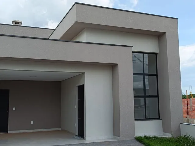 Imagem: A casa possui 3 Dormitórios, 3 Suítes, 4 Banheiros, 3
