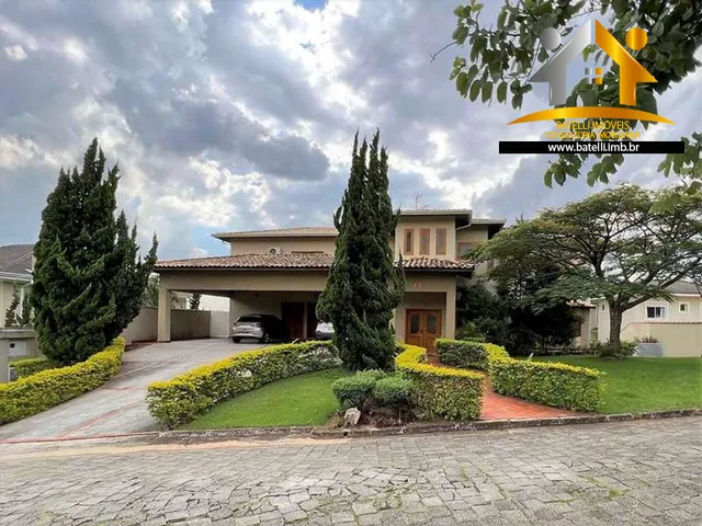 Imagem: A casa em condomínio possui 4 Dormitórios, 3 Suítes, 5