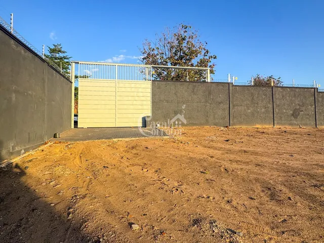 Imagem 2: Terreno de 3.276m² próximo Av. Pedro Neiva de Santana!