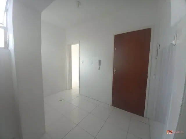 Imagem 9: Apartamento 02 Quartos com Dependência em Brotas