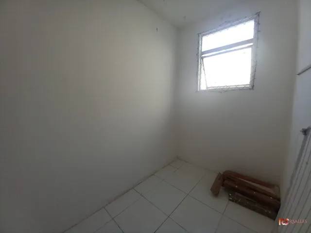 Imagem 16: Apartamento 02 Quartos com Dependência em Brotas