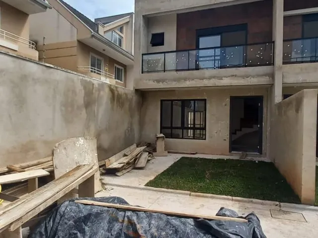Imagem: Casa em Condomínio à venda em Curitiba-PR
