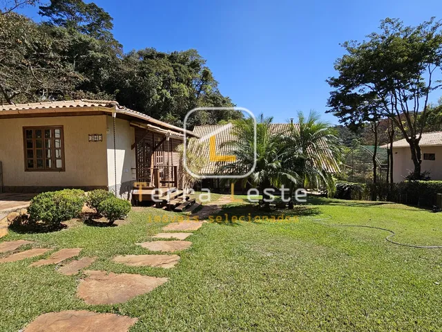 Imagem: Casa com 5 quartos no Retiro do Chalé