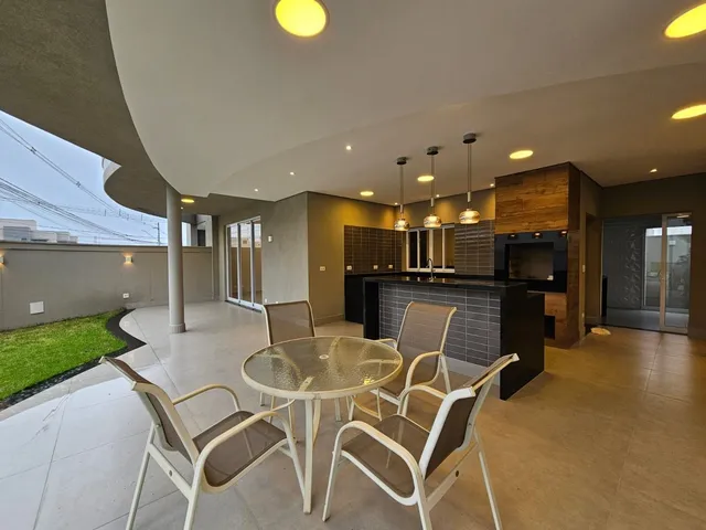 Imagem: Casa de Luxo em Condomínio Exclusivo em