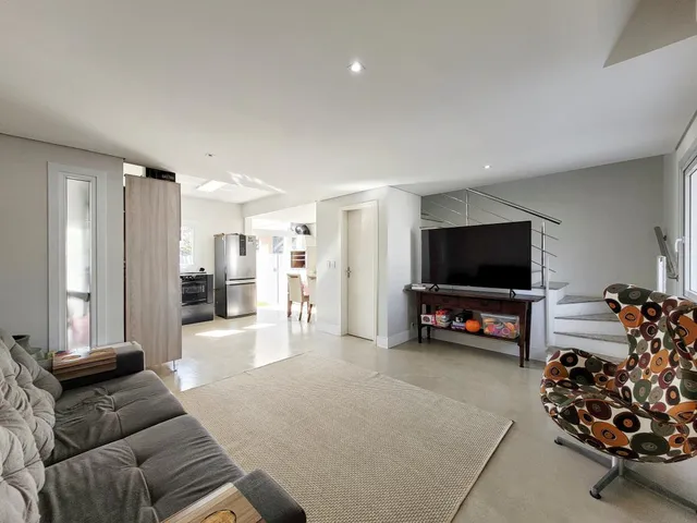 Imagem 2: Casa com 03 Dormitórios no Bairro Ideal