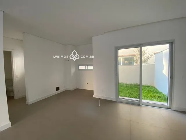 Imagem 2: Casa Geminada para Venda em Jurerê Internacional Florianópolis-SC