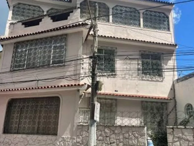 Imagem: A loja possui 16 Dormitórios, 5 Banheiros, 550m² de