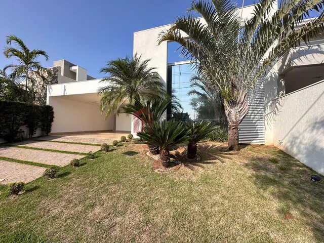 Imagem: Casa de luxo em condomínio à venda em