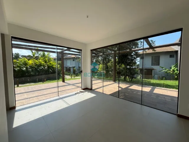 Imagem: Casa nascente à venda no Alto da Enseada