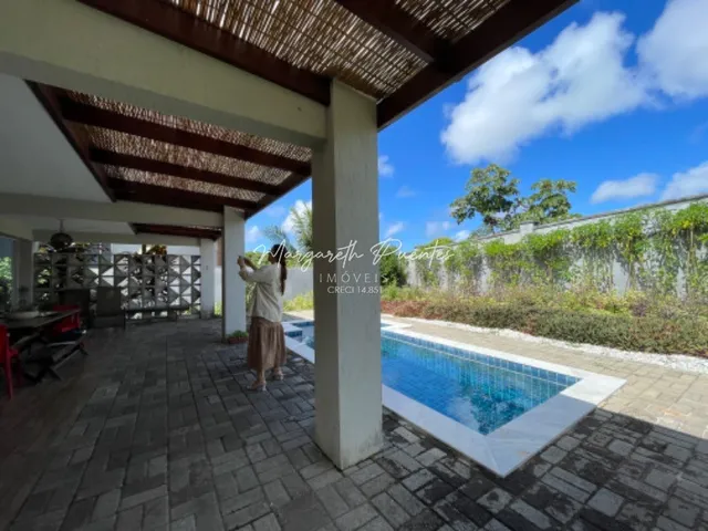Imagem 7: Casa belíssima à venda, nascente, reformada, 4 suítes sendo a master bem ampla, em