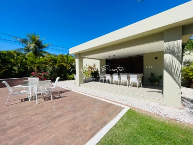 Imagem 3: Casa belíssima à venda, nascente, reformada, 4 suítes sendo a master bem ampla, em