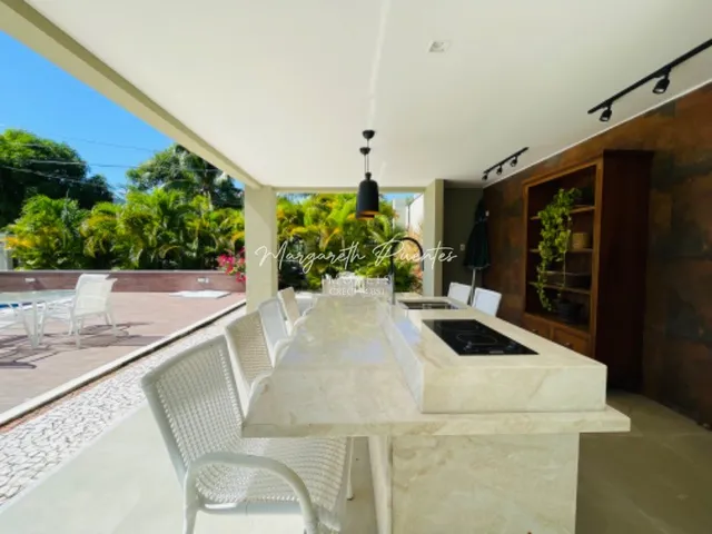 Imagem 16: Casa belíssima à venda, nascente, reformada, 4 suítes sendo a master bem ampla, em
