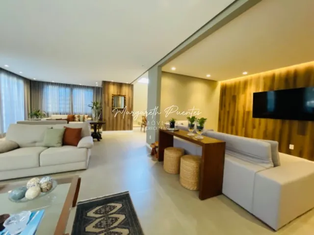 Imagem 5: Casa belíssima à venda, nascente, reformada, 4 suítes sendo a master bem ampla, em