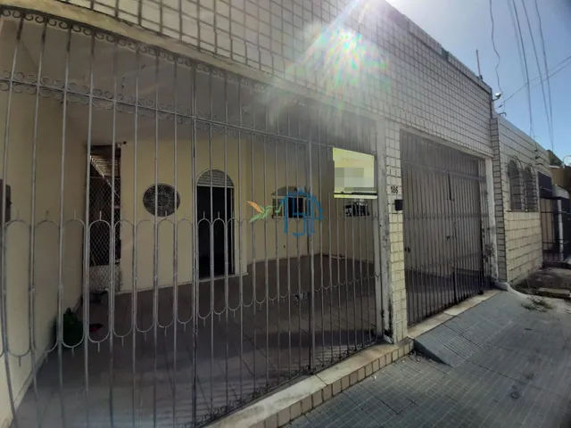 Imagem: Casa Padrão / Casa em Natal / Casa em Rua