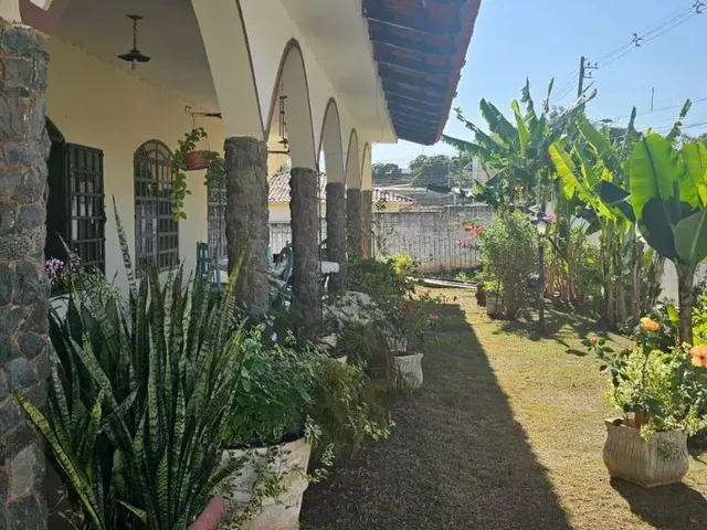 Imagem: Casa com Terreno Grande, Quilombo, Cuiabá