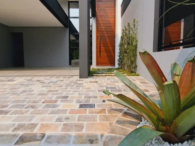Imagem 3: Casa Plana À Venda no Centro de Estancia Velha- Rs