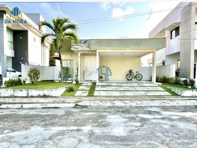 Imagem: A casa possui 3 Dormitórios, 1 Suíte, 3 Banheiros, 2