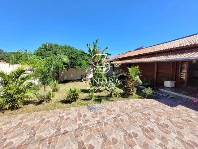Imagem: Casa à venda no bairro Ingleses do Rio