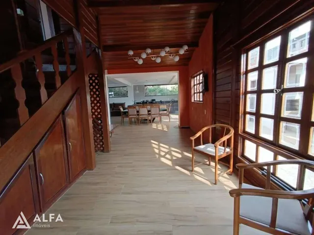 Imagem 7: Casa de Alto Padrão com 2 Suítes, Closet e Cozinha Gourmet
