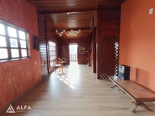 Imagem 8: Casa de Alto Padrão com 2 Suítes, Closet e Cozinha Gourmet