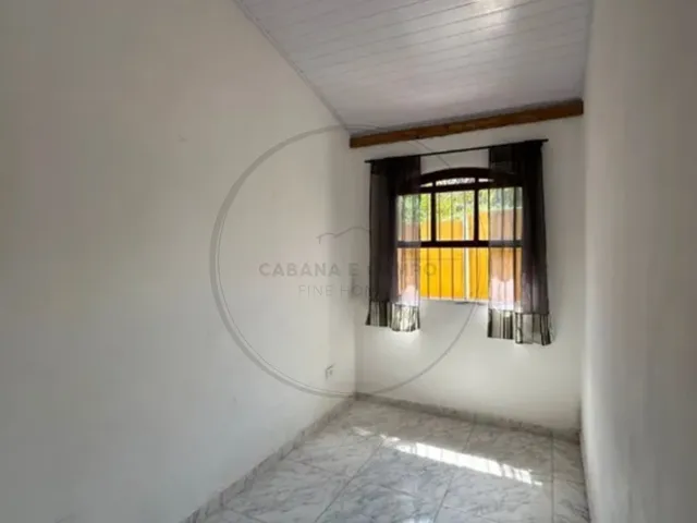 Imagem 3: Chácara à venda em localização privilegiada: 3 Quartos, 1 Suite, 2 Salas, 2