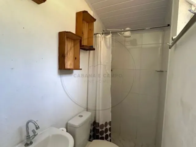 Imagem 2: Chácara à venda em localização privilegiada: 3 Quartos, 1 Suite, 2 Salas, 2