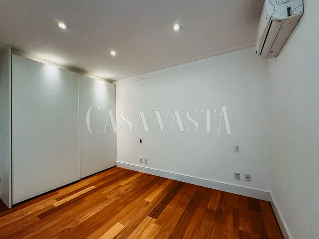 Imagem 6: Apartamento 04 Suítes com 330 M² Próximo Ao Centro