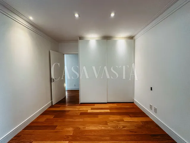 Imagem 13: Apartamento 04 Suítes com 330 M² Próximo Ao Centro