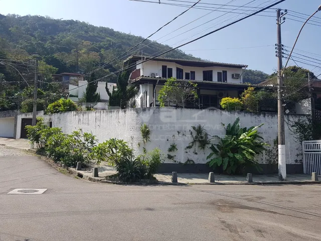 Imagem 1: Casa Duplex 4 Qts Terreno 570 M²