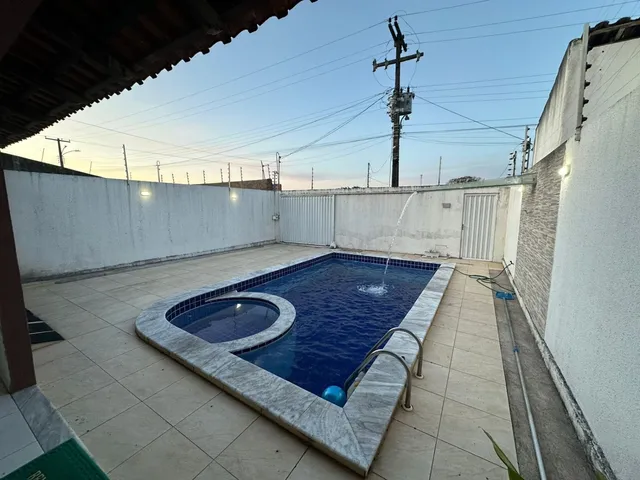 Imagem: Casa com 3/4 Sendo 2 Suítes no Bairro santa