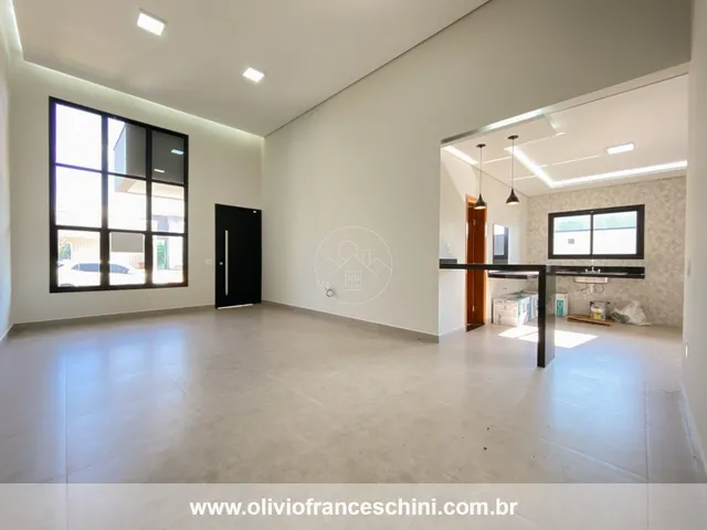 Imagem 5: Casa com Suíte com Closet e Espaço para Construção de Piscina