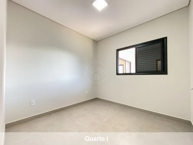 Imagem 3: Casa com Suíte com Closet e Espaço para Construção de Piscina