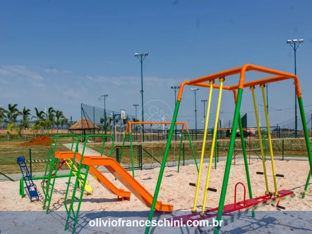 Imagem 13: Casa com Suíte com Closet e Espaço para Construção de Piscina