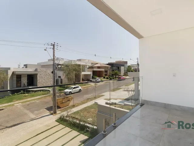 Imagem 9: Sobrado em Condomínio com 4 quarto(s) sendo 2 Suítes, no FLORAIS DO VALLE próximo do