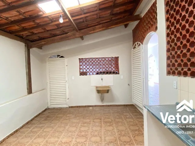 Imagem 2: Casa para Locação Comercial com 3 Quartos no Sandra Regina - Barreiras-Ba