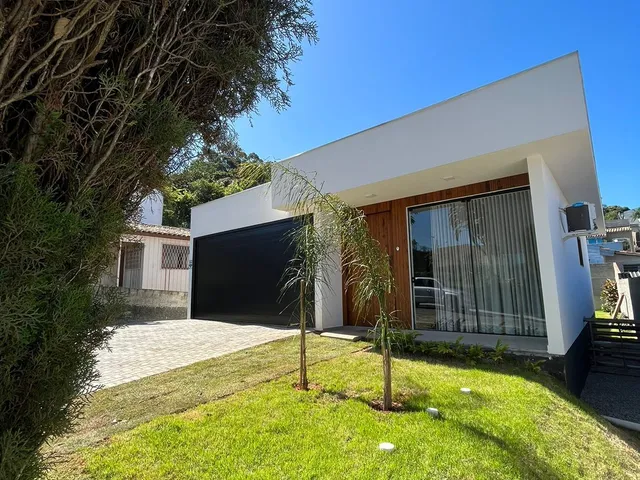 Imagem 1: Casa Alto Padrão/ B. Mina Brasil/ Criciúma/ SC