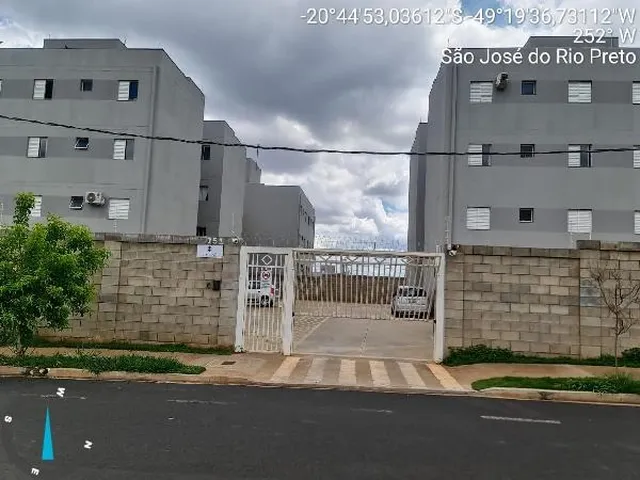 Imagem: O apartamento possui 2 Dormitórios, 1 Banheiro, 1 Vaga na