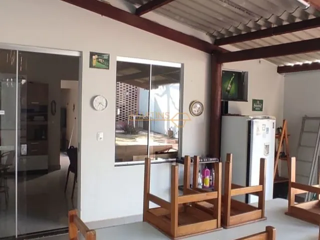 Imagem 2: Casa à venda no bairro Centro - Araguari/MG