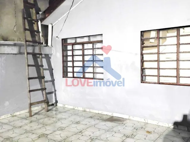 Imagem: Casa À Venda no Bairro Cidade Industrial