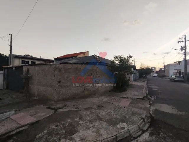 Imagem: Casa À Venda no Bairro Cidade Industrial
