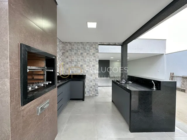 Imagem 2: Casa 3 Quartos (Suíte) + Área Gourmet C/ Piscina + Armários Planejados